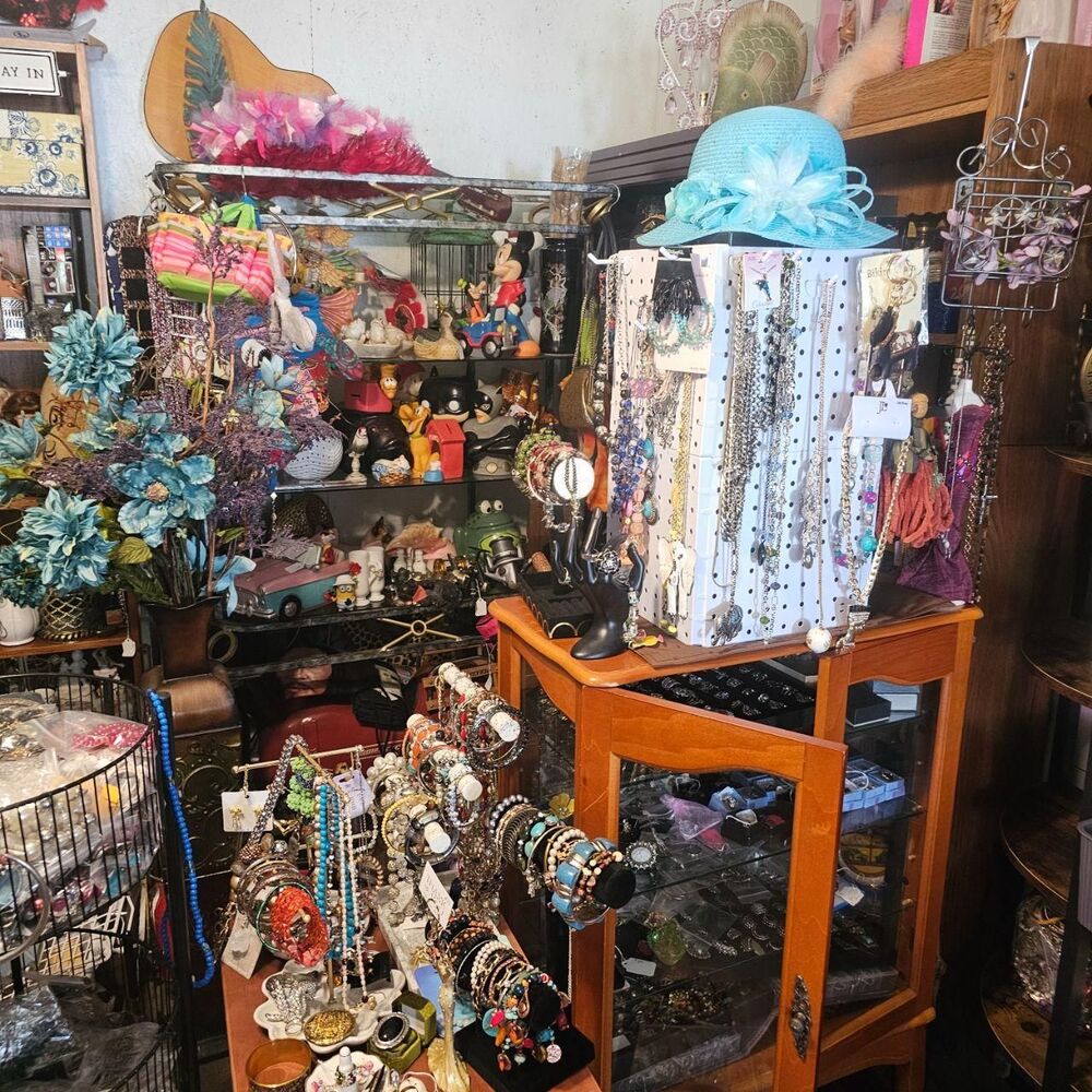 Women's multi Jewelry